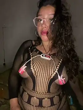 Vivi_Kvsh's Live XXX Chat