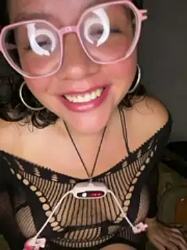 Vivi_Kvsh Chat XXX in diretta
