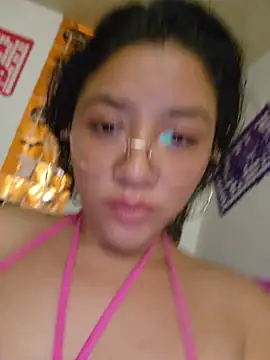 Czat XXX na żywo – Vivi_Kvsh