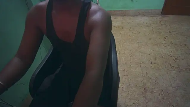 Show modela Tamil_KDD na web-kameri