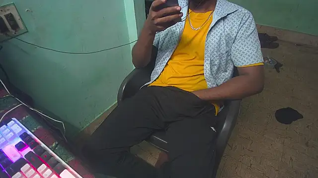 Tamil_KDDのウェブカメラショー
