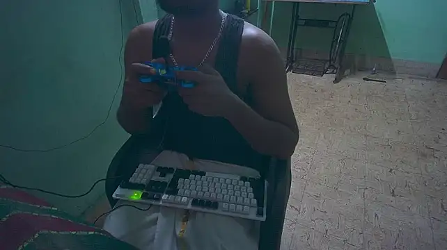 Tamil_KDD Adlı Modelin Web Kamerası Şovu
