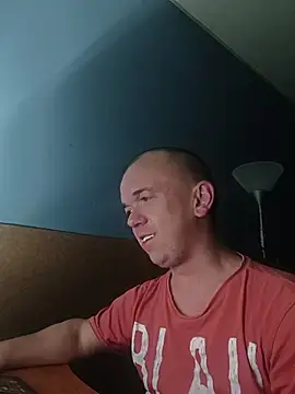 BigLittleBoy Show Webcam