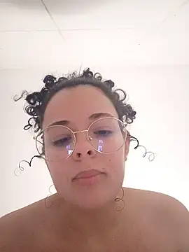 Chat +18 de NinaSweet2 ao vivo