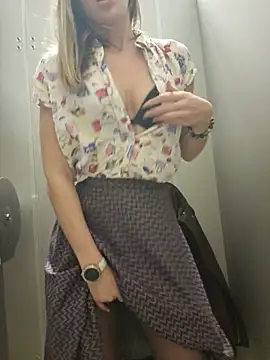 Anna_Nights Adlı Modelin Canlı XXX Sohbeti