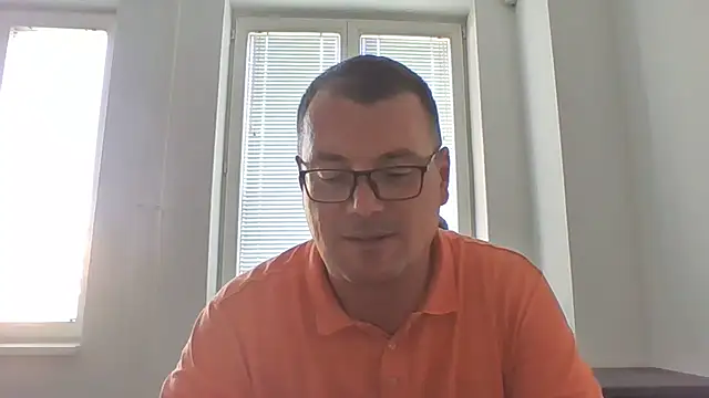 Show modela 69bezfleku na web-kameri