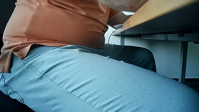 Show modela 69bezfleku na web-kameri