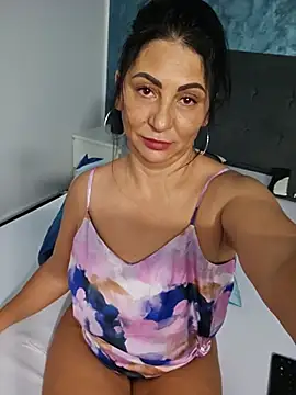 OhhhLauraxx Chat XXX in diretta