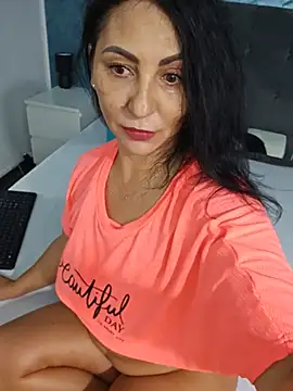 Živý XXX chat OhhhLauraxx