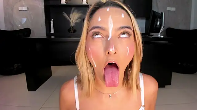 MelissaMoore_ Chat XXX in diretta