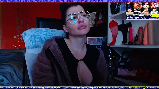 cuminmenowbbyx Adlı Modelin Canlı XXX Sohbeti