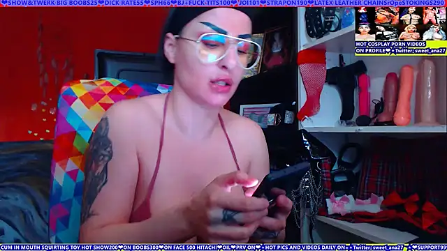 Chat +18 de cuminmenowbbyx ao vivo