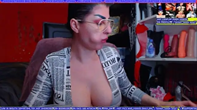 Czat XXX na żywo – cuminmenowbbyx