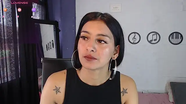skinny_Yizz Chat XXX in diretta