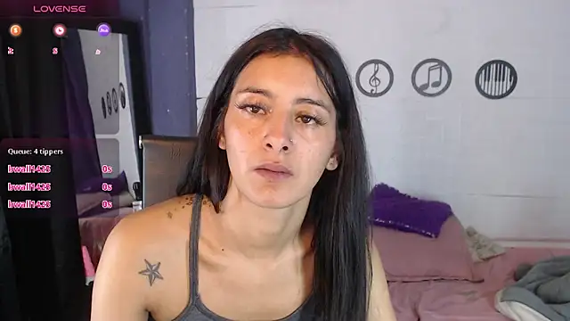 צ'אט XXX בשידור חי של skinny_Yizz