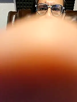 Youreherewithme's Webcam Show