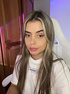 צ'אט XXX בשידור חי של Miss_valeriaa