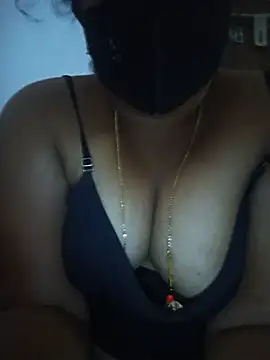 Telugupilla-99 Chat XXX in diretta