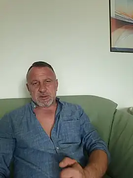 Dominator4y Pertunjukan Webcam