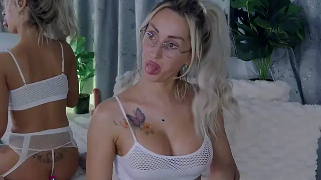 IsabelleEthan – Naživo XXX chat