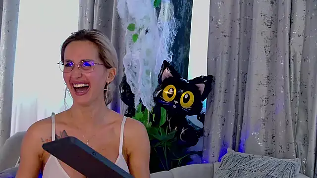 IsabelleEthan's Webcam Show
