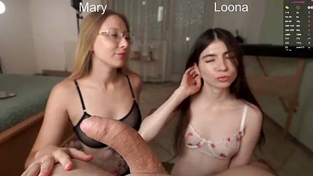 foxeslovefoxes webkamerás műsora