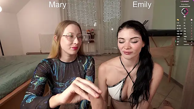 foxeslovefoxes Webcam show