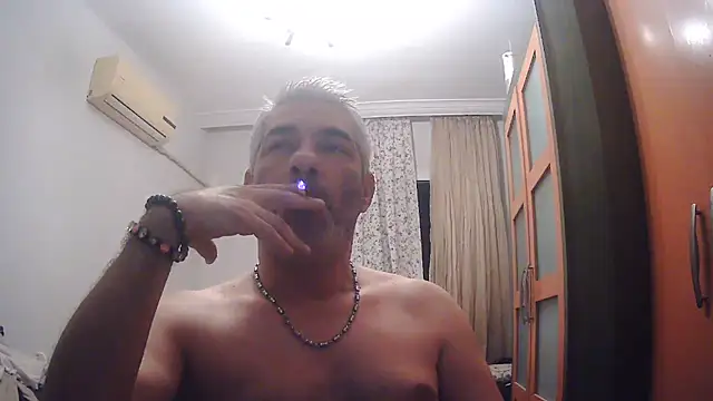 Princeofnights34's Webcam Show