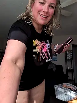 Canadian_BBW's Webcam Show