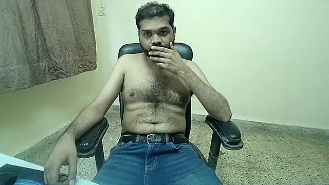 Kinky_Kumarr webkamerás műsora