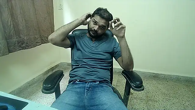 Kinky_Kumarr webcam show