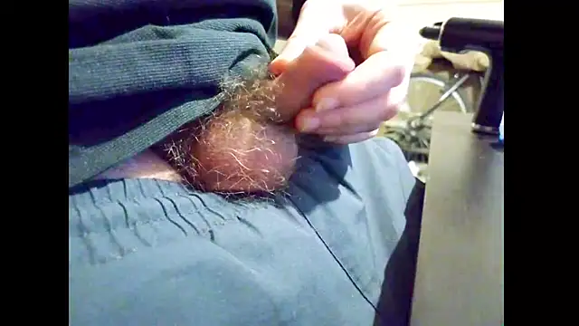 hairyuncut00 webkamerás műsora