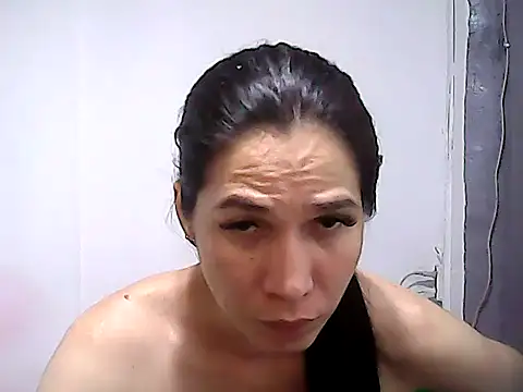 Show modela BigDickTrans na web-kameri