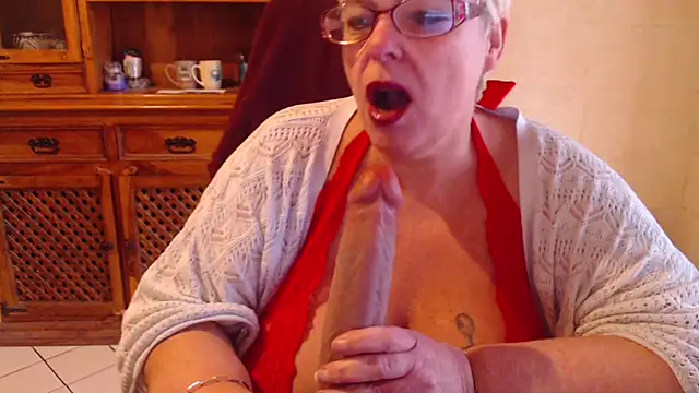 MISS_LINDAH: вебкам-шоу