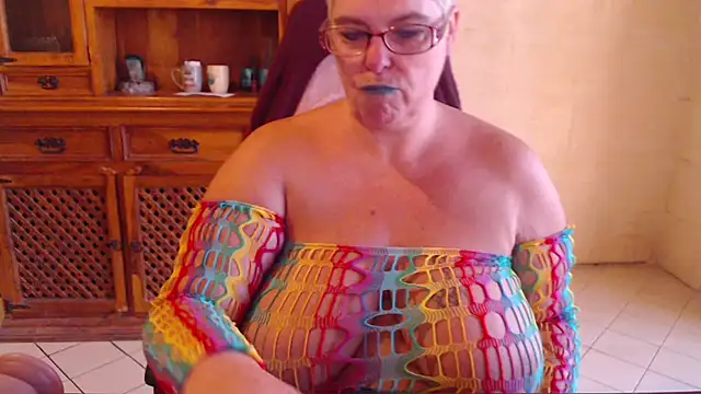 Chat +18 de MISS_LINDAH ao vivo