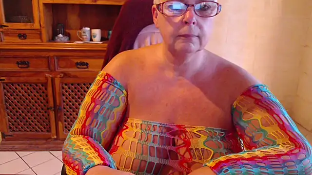 MISS_LINDAHn Live XXX chat