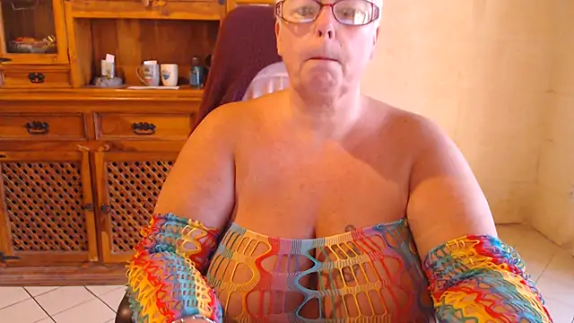 MISS_LINDAH Live XXX-Chat