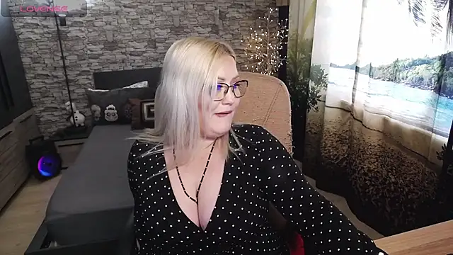Nimphotease's Live XXX Chat