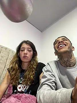huush_sh Show Webcam