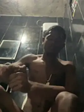 Show de Novinho_de_18 na webcam