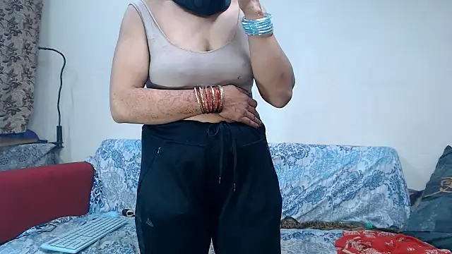 netuhubby Adlı Modelin Web Kamerası Şovu