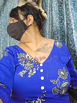 cute-tanvi 网络视讯表演