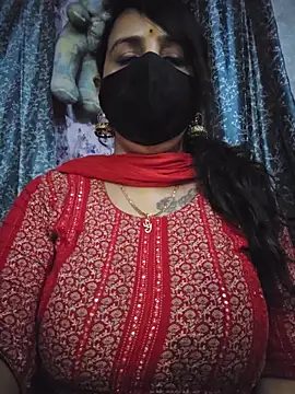 Show modela cute-tanvi na web-kameri