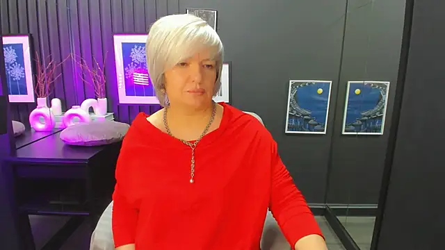 CarmenSoft Adlı Modelin Canlı XXX Sohbeti