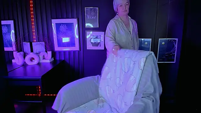 CarmenSoft Adlı Modelin Canlı XXX Sohbeti