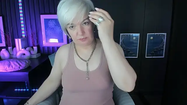 XXX chat uživo modela CarmenSoft