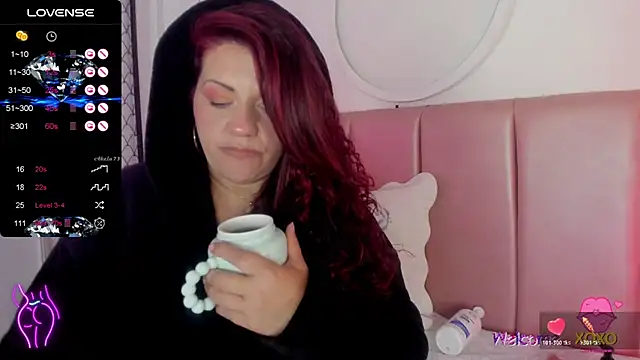 Chat +18 de pamela_dimantis_ ao vivo