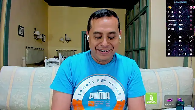 brad_latino Webcam Show
