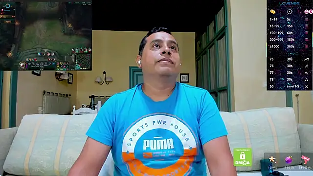 brad_latino Pertunjukan Webcam