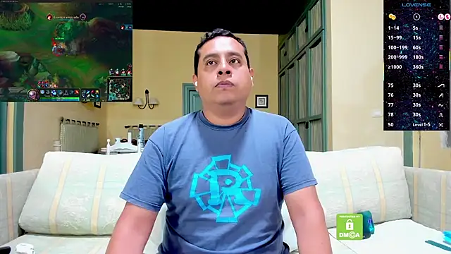 Show modela brad_latino na web-kameri